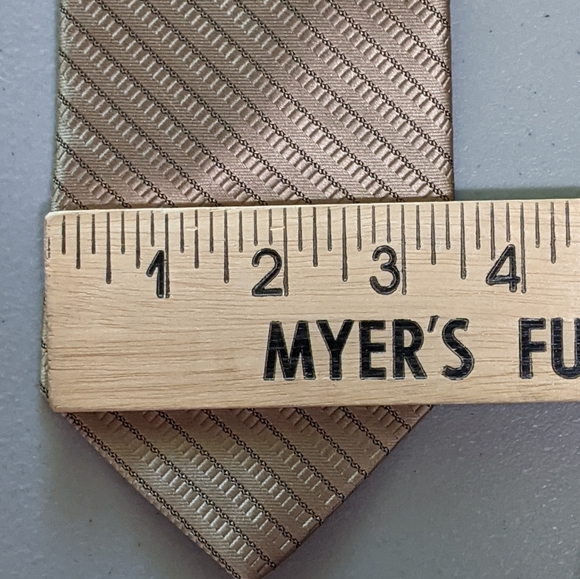 SOLD Michael Michael Kors silk tie - Picture 6 of 6